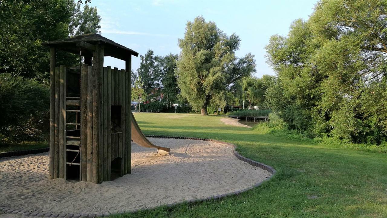 Ferienhaus Dora Villa Рехлин Екстериор снимка